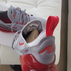 Nike Air Max 270 Mens sz 9.5